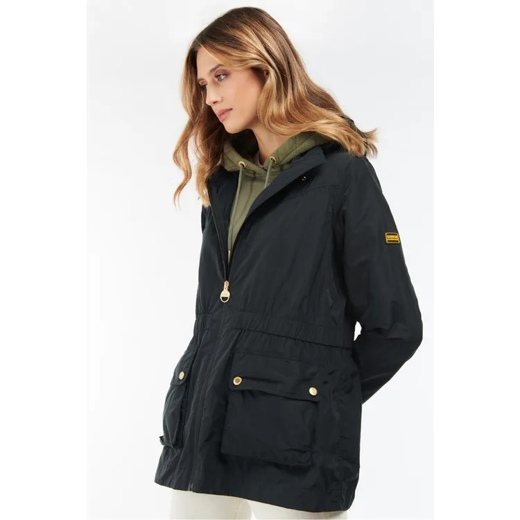 Рисунок 3 - Barbour International Б