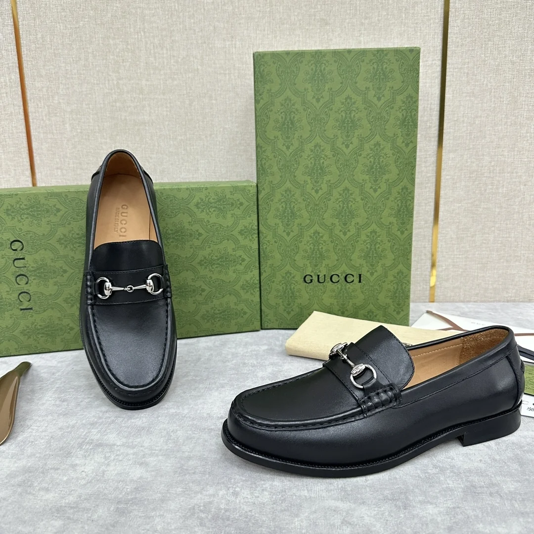 Кроссовки Gucci для отдыха воздухопроницаемые износостойкие сейсмические