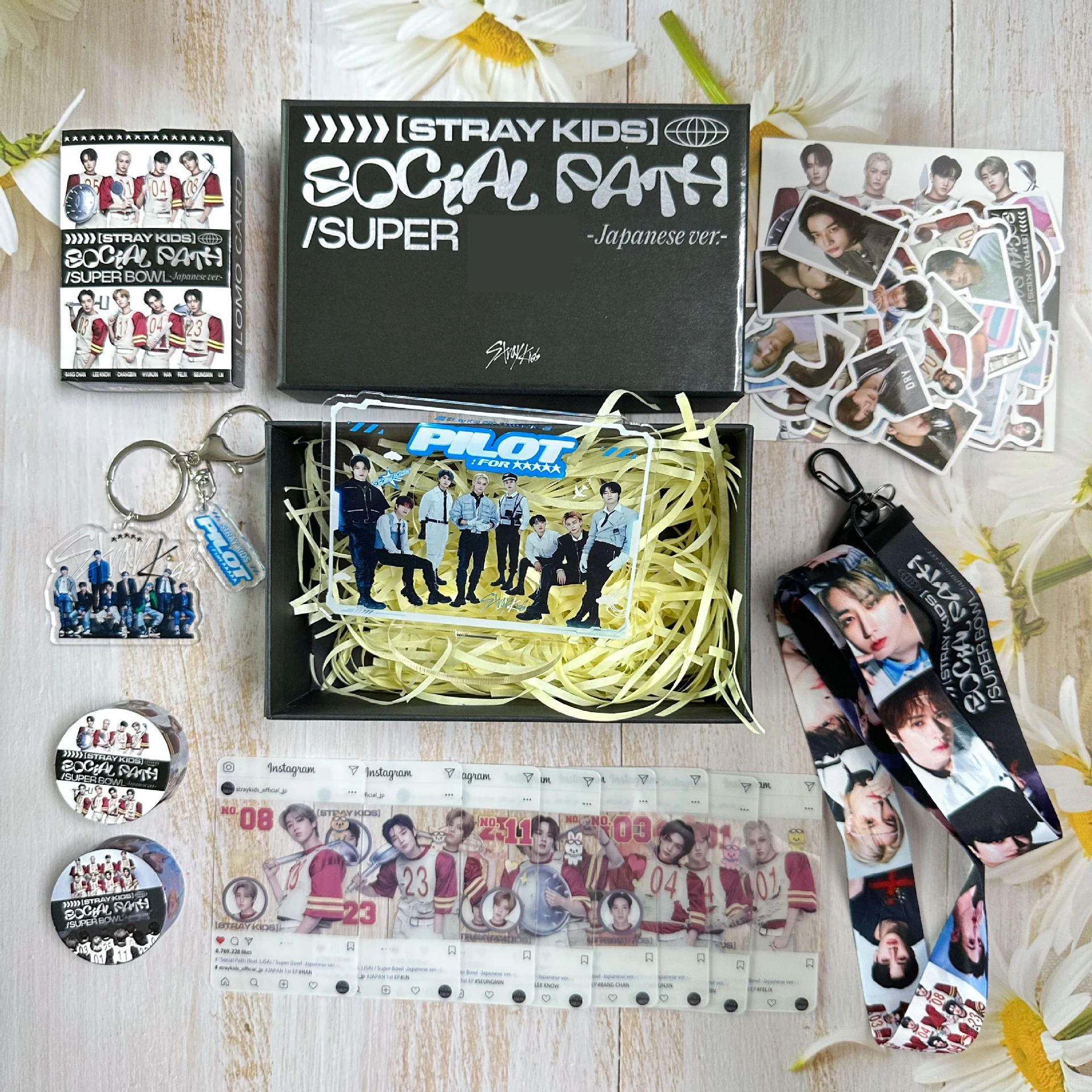 

Альбом для фотографий KPOP Stray Kids, необычная Подарочная коробка, Hyunjin сынминь ли, знакомые, в коробке, Ins, карта, шнурок, брелок, лента, наклейка, подставка