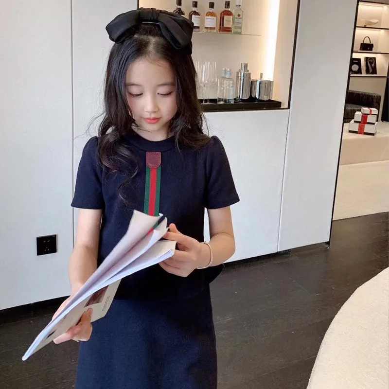 

2022 western style new girl's dress , three-dimensional feeling is very good, cool and breathable, customized leather label ribb