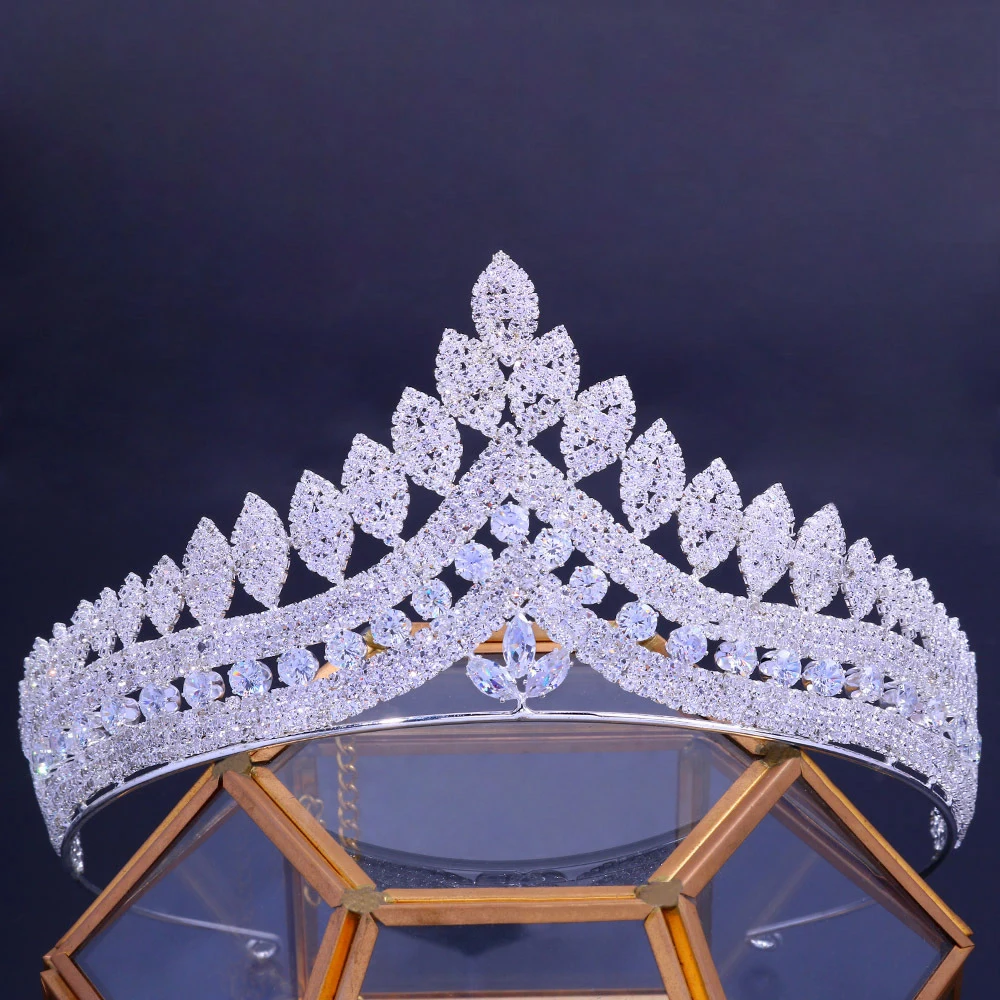 

Luxury Leaf Crystal Bridal Tiaras Crown Hair Accessories for Women Queen Princess Zircon Crown Headband Wedding Jewelry Gifts