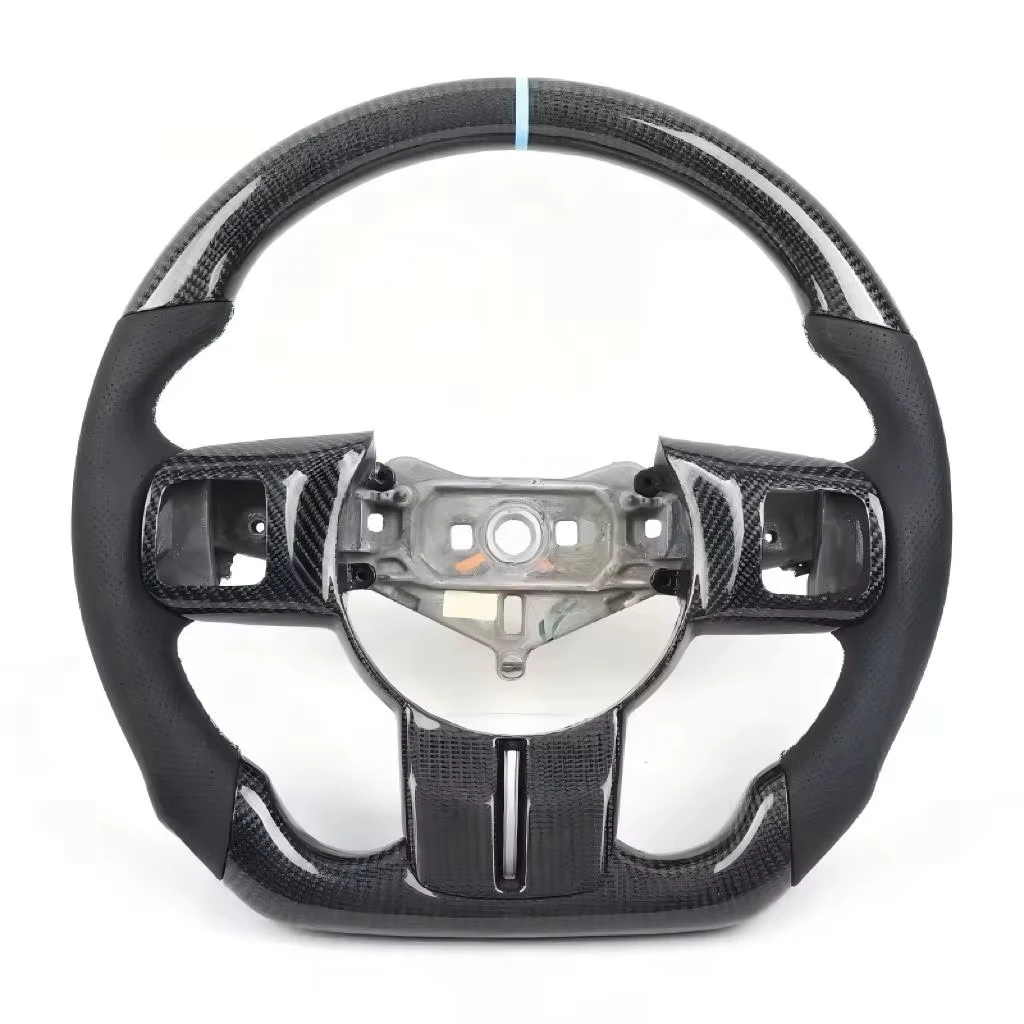Фото Глянцевый черный руль из карбона для Jeep Wrangler JK JKU 2011-2018 годов, аксессуар для модификации руля, замена штатного руля. №1