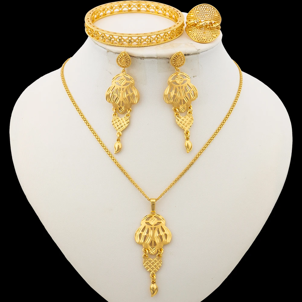 

Fashion Jewelry Set for Women 18k Gold Color Necklace with Earrings Bangle Ring Set for Bohemia Party Engagement Accessories