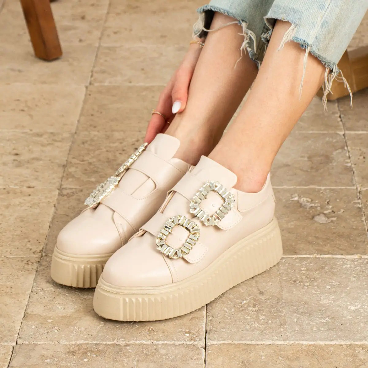 Crystal Rhinestone Square Buckle Loafer Women Shoes Round Toe Thick Bottom Flat Leisure Shoe Designer Shoes Fashion Dress Shoes