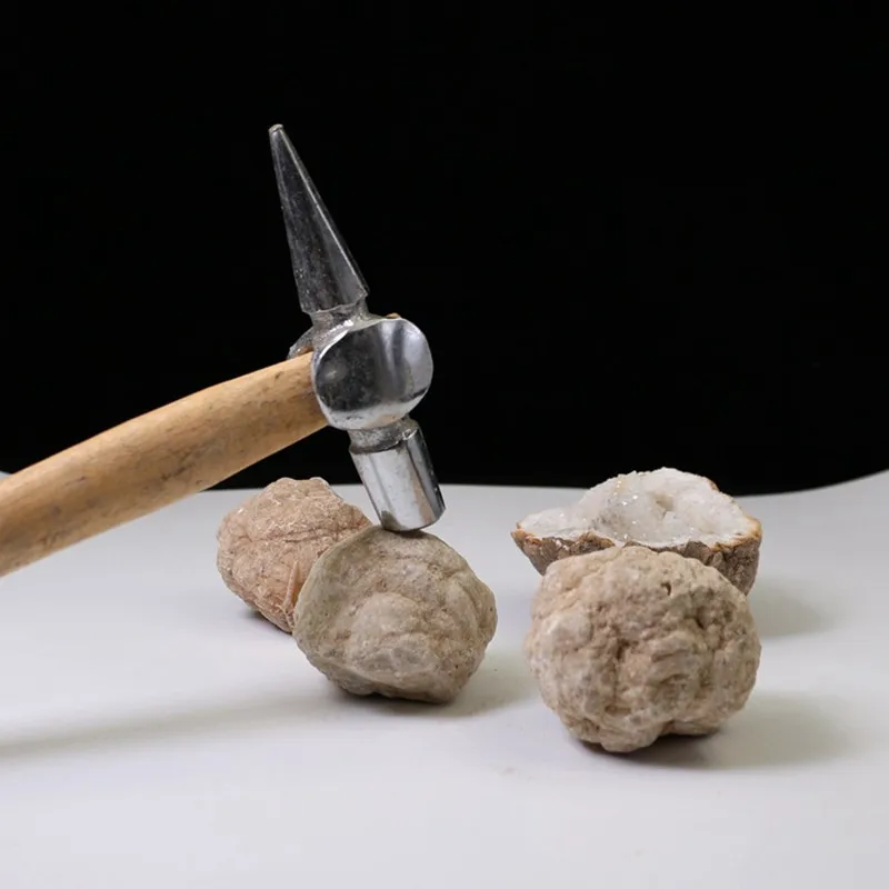 

Необработанный кристалл агата и кварца от STONE BROTHERS