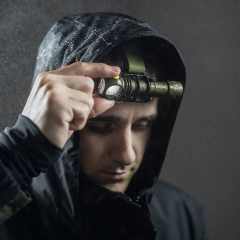 Фонарь налобный Armytek Wizard C2 Pro, белый свет, оливковый