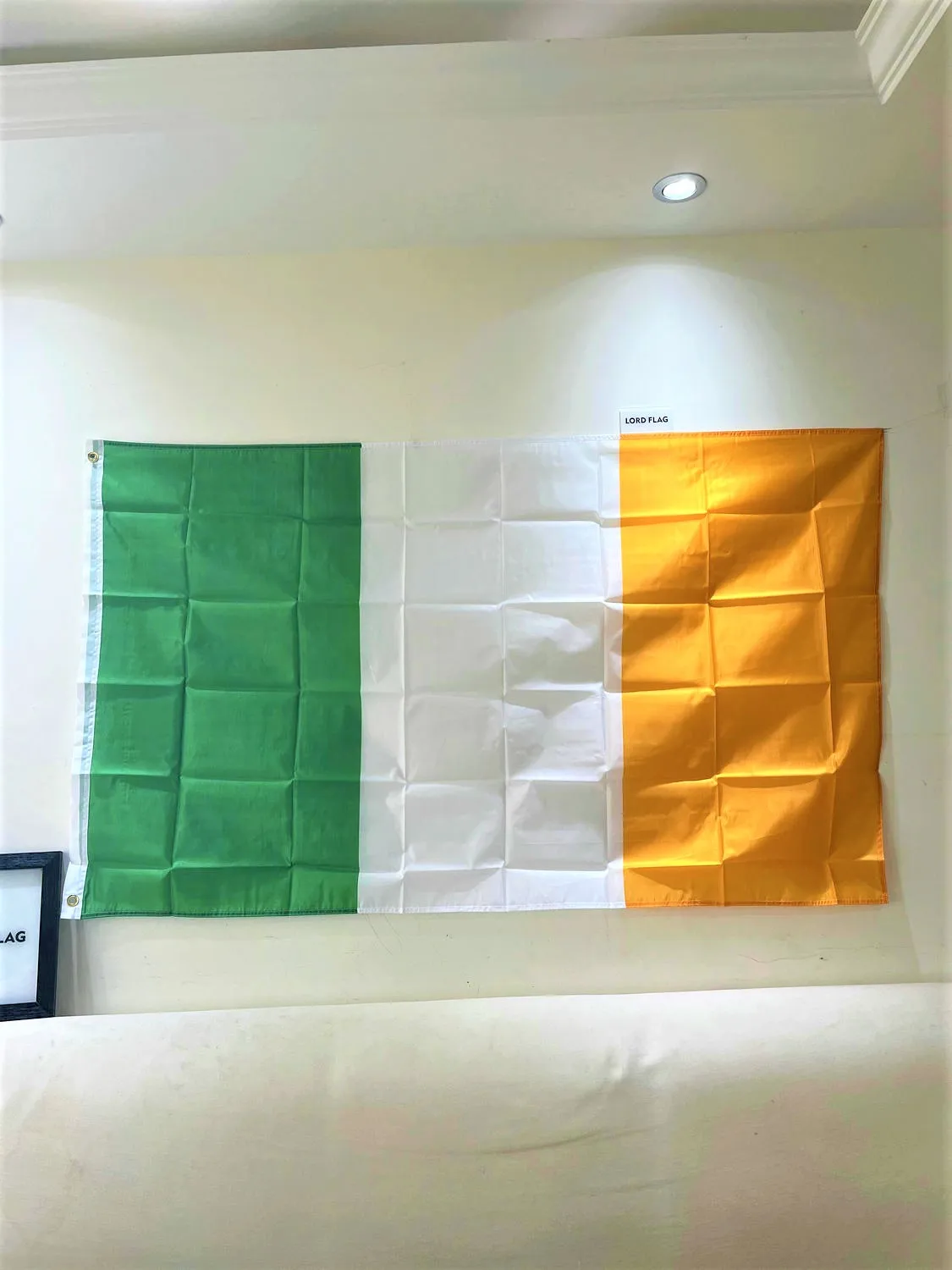 

Free shipping Hibernian Ireland the Irish flag 90x150cm Green White Orange IRE IR IRISH ireland high quality Flag Banner