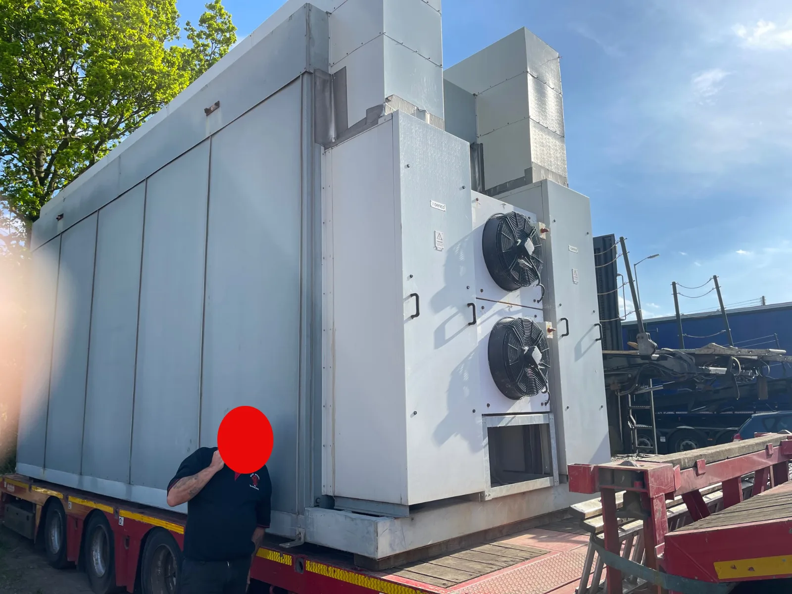 Рисунок 2 - Крипто-Майнер с контейнером для кондиционера 20 дюймов