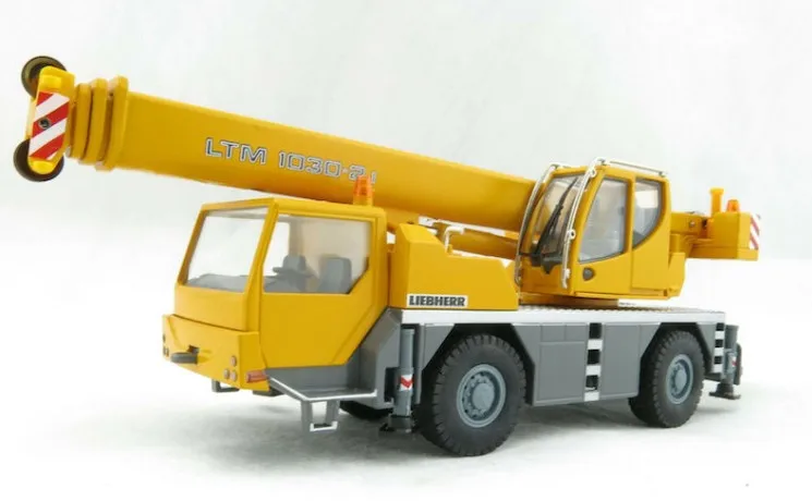 

Conrad 1:50 LTR1030-21 2017 2105/06 B68