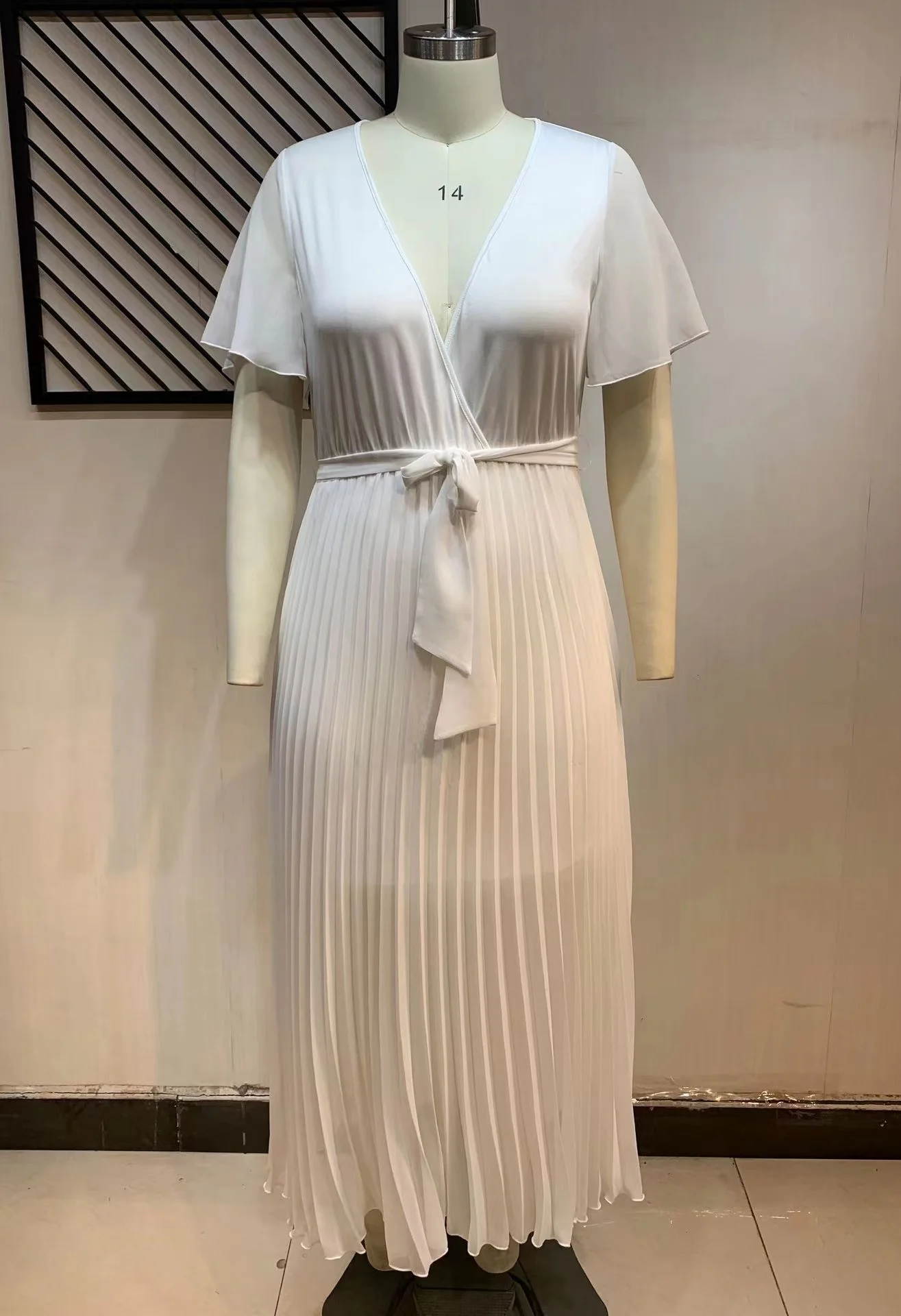 Plus Size Chiffon Dresses 4XL5XL Elegant 2022 Short Sleeve Loose Long Spring Summer Plus Size Dress Commuter White V-Neck