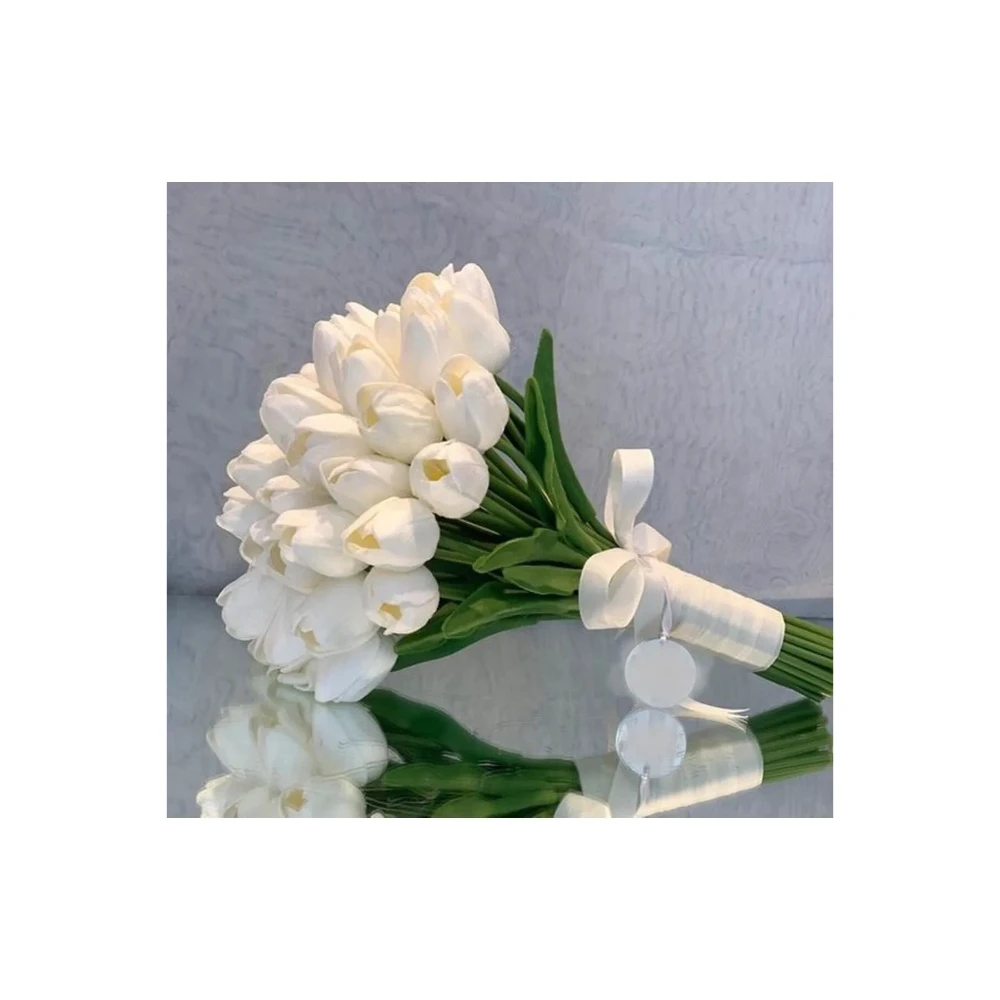 

Bridal Bridesmaid Wedding Bouquet White Silk Flowers Lilies Artificial Groom Boutonniere Pins Mariage Bouquet Wedding Accessorie
