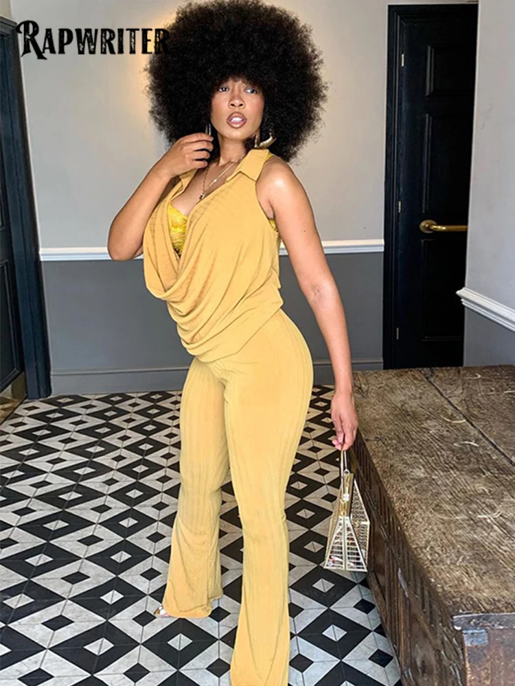 

Комплект из двух предметов для женщин, с глубоким V-образным вырезом и майкой