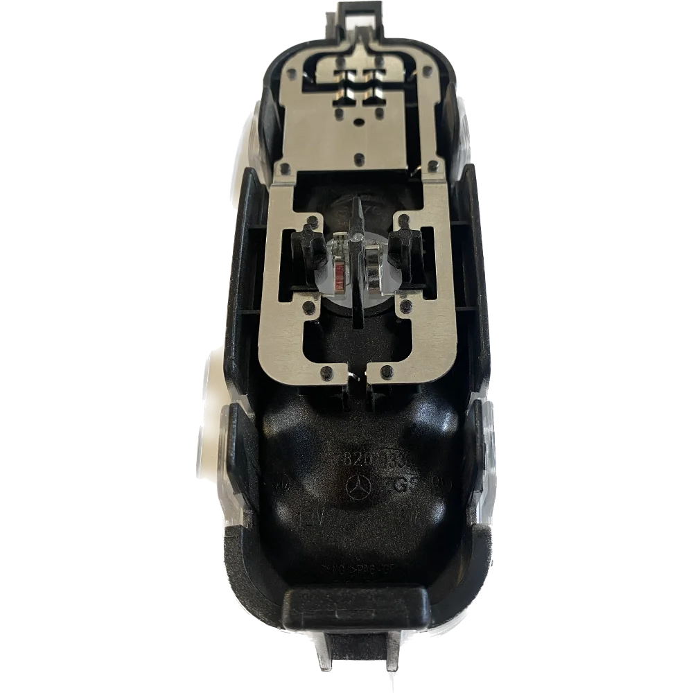 Для Mercedes-Benz Vito W447 Внутреннее освещение A4478200339 Новая деталь Oem