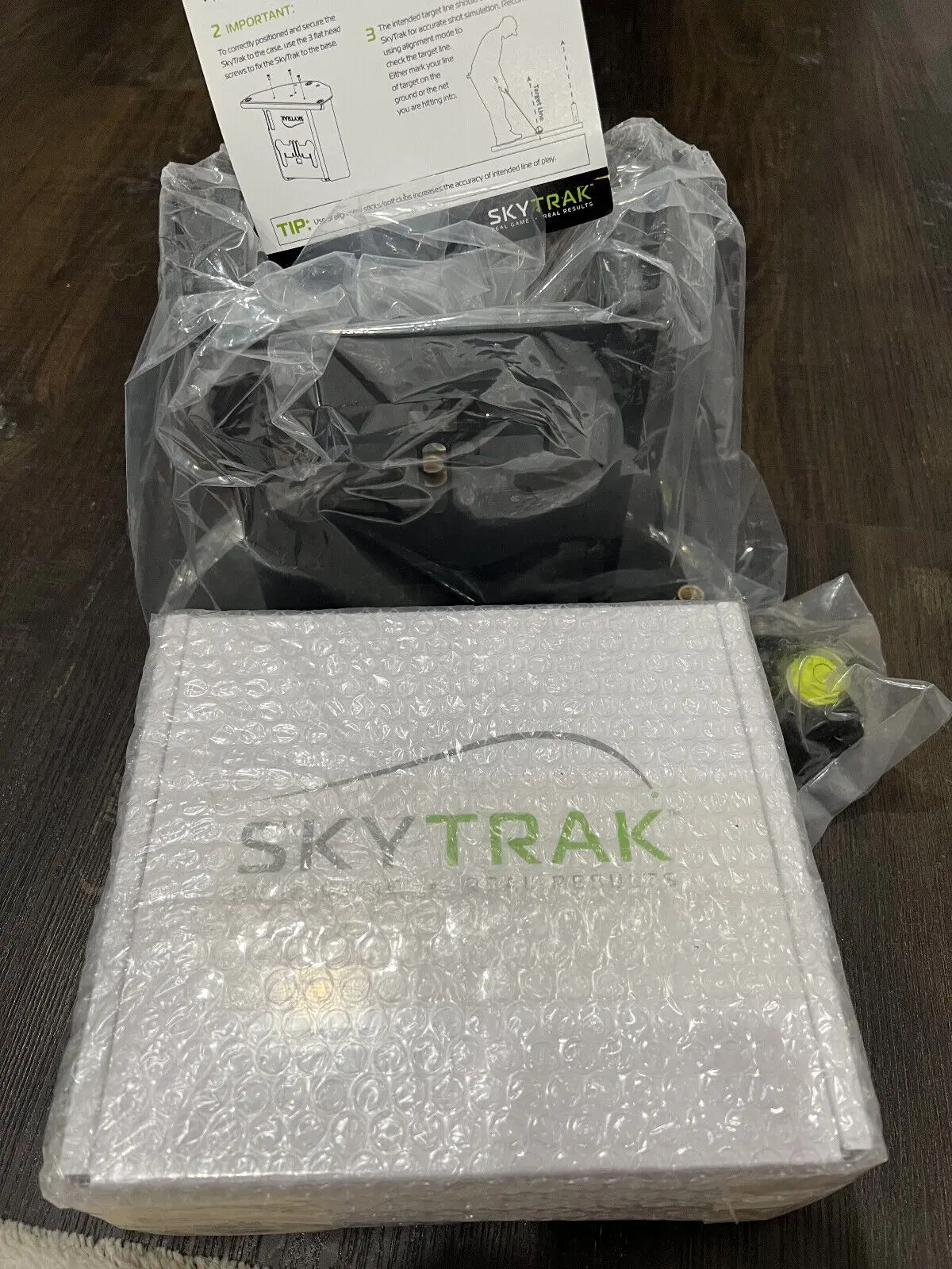 

Совершенно новый монитор запуска симулятора гольфа SkyTrak