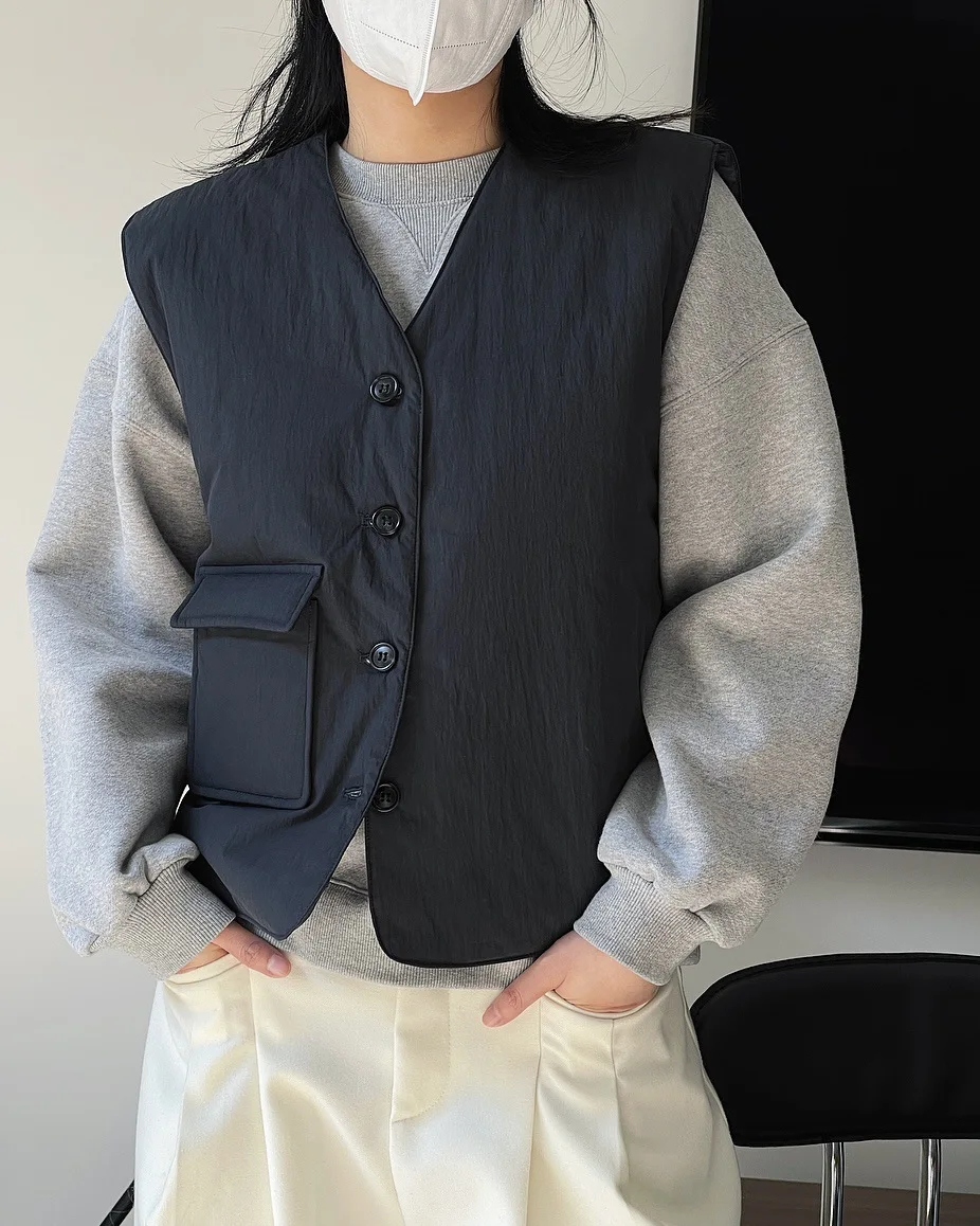 woman warm fall winter vest with pocket