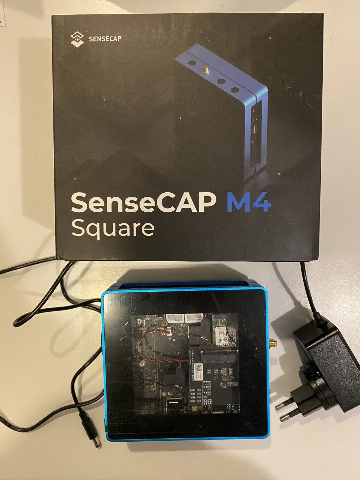 

BUY 3 GET 2 FREE SenseCAP M4 Square - FluxNode