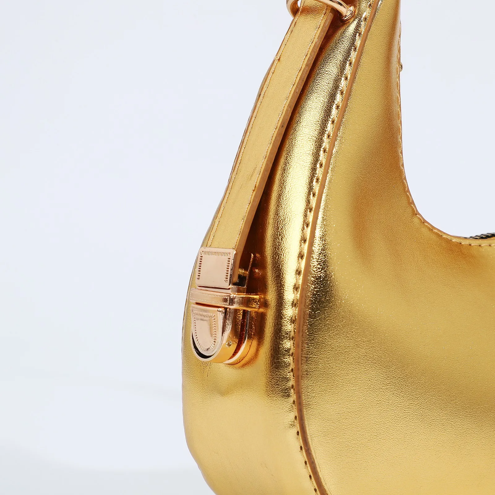 Купить Сумку Золотую Цветом