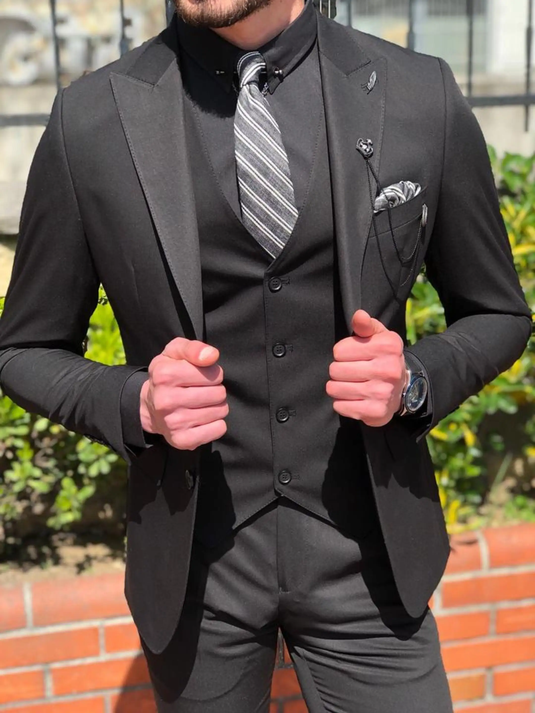 

3 Pieces Black Wedding Tuxedos Slim Fit Groomsmen Best Man Formal Party Male Suits Classic (Jacket+Vest+Pants) Costume Homme