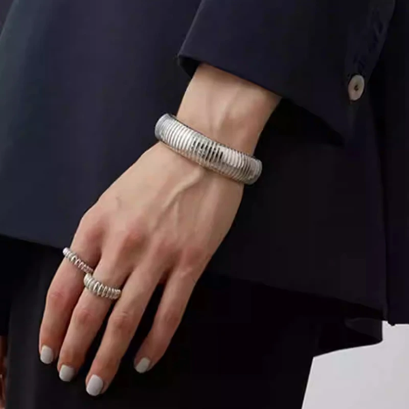 

Vintage Vertical Stripe Stainless Steel Bracelet for Women Minimalist Thai Wide Bangles Gold Silver Color Bracelets Jewelry