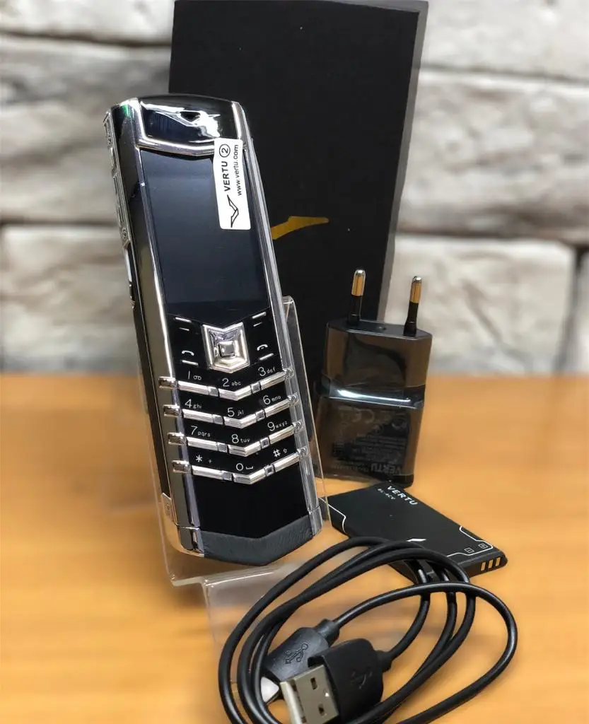 Кнопочный телефон Vertu signature S Design 2 sim Silver