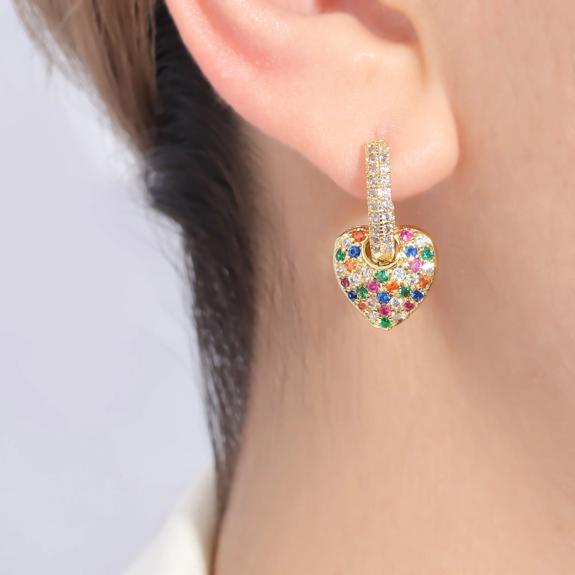 Очаровательные серьги в романтическом стиле