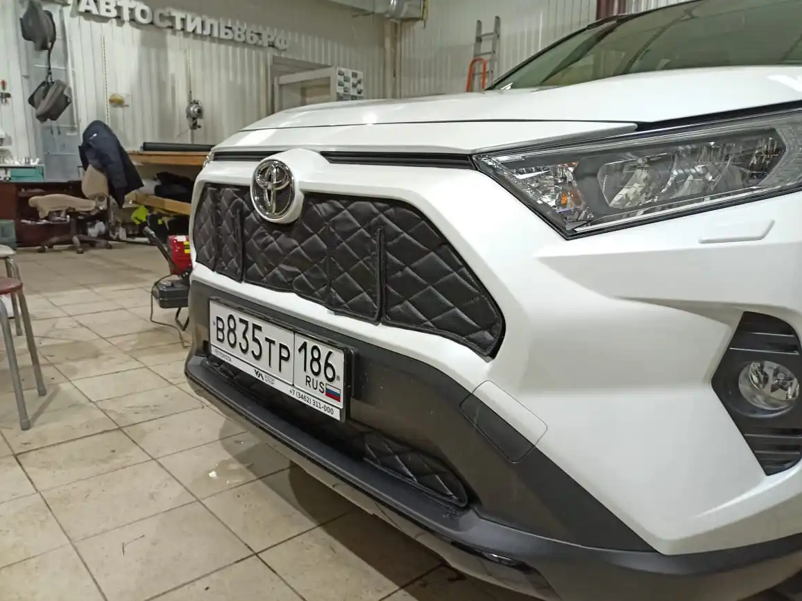 Защита радиатора для Toyota RAV 4 2018 – н.в. V (XA50) Тойота РАВ (комплект 2 детали) |