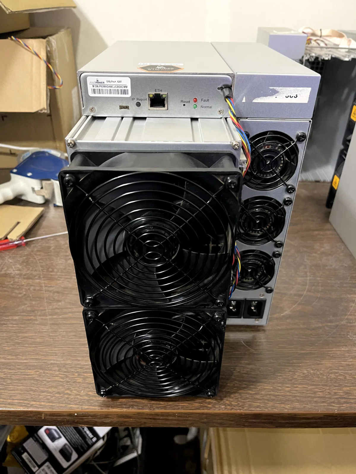 

Bitmain Antminer S19j Pro + 120T, читайте описание