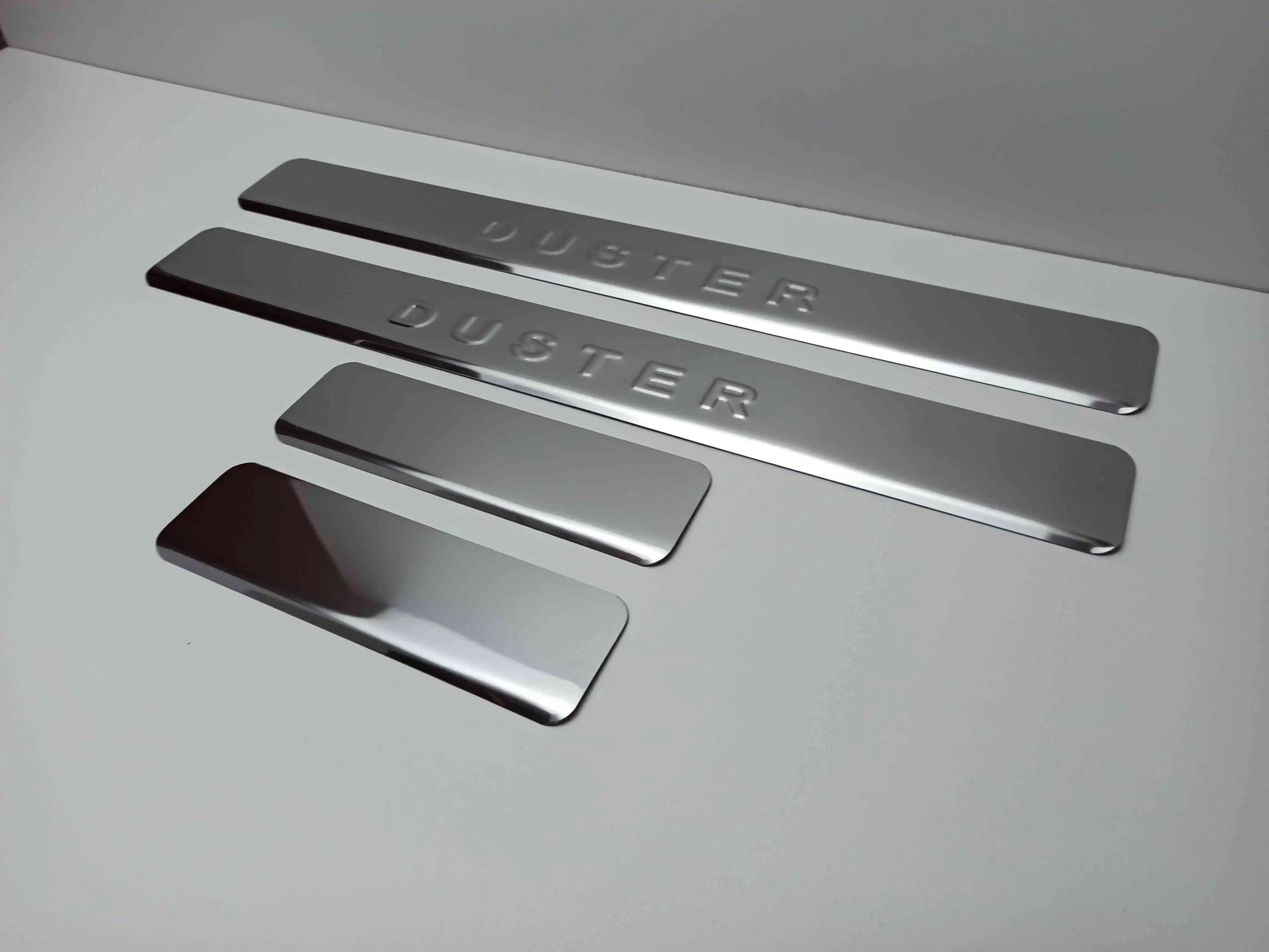 Накладки на пороги рено дастер 1. Накладки на пороги рено дастер. Накладки пороги renault dollex. Накладки на пороги рено дастер. Накладки на пороги рено дастер.