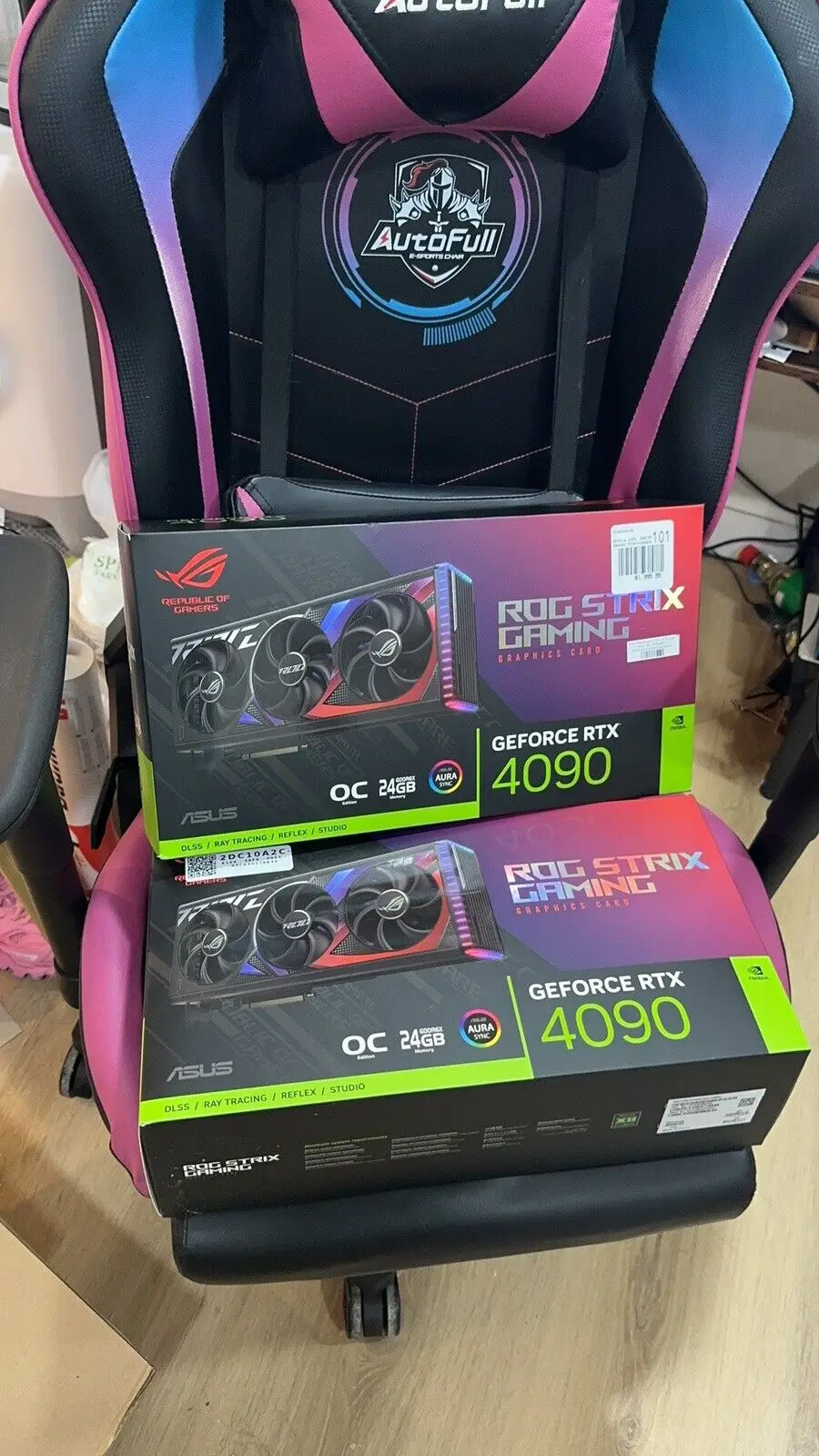 

Видеокарта ASUS ROG Strix GeForce RTX 4090 OC 24 ГБ GDDR6X