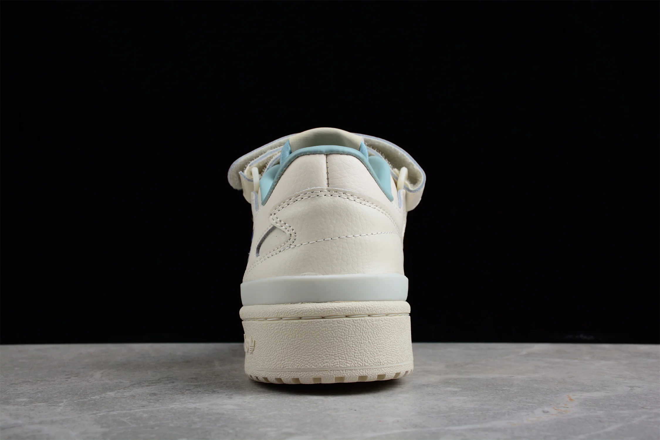 точная копия 1:1 КроссовКи Adidas Disney X AdidAs Forum Low &quotStitch" Спортивная Обувь Активного