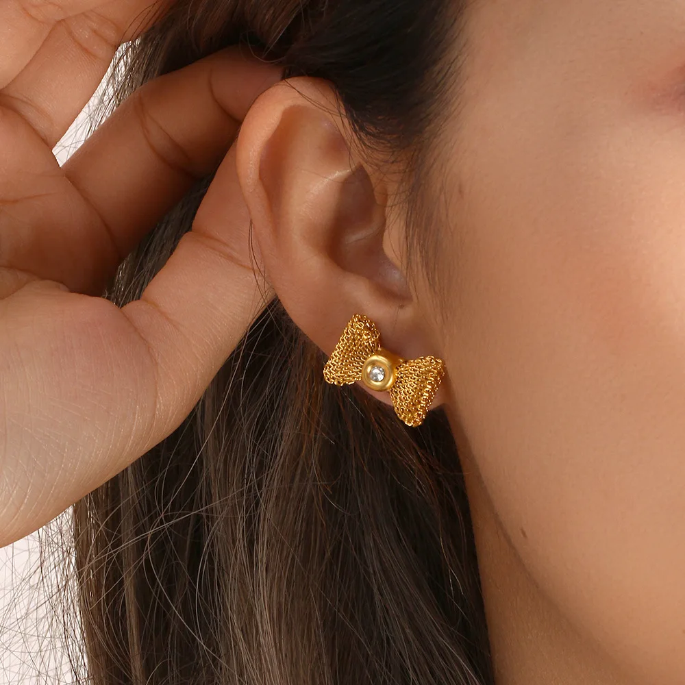 

Korean Style Light Luxury Women's Earrings Titanium Steel Plated 18K Gold Sweet and Lovely Hollow Bow Inlaid Zircon Earrings