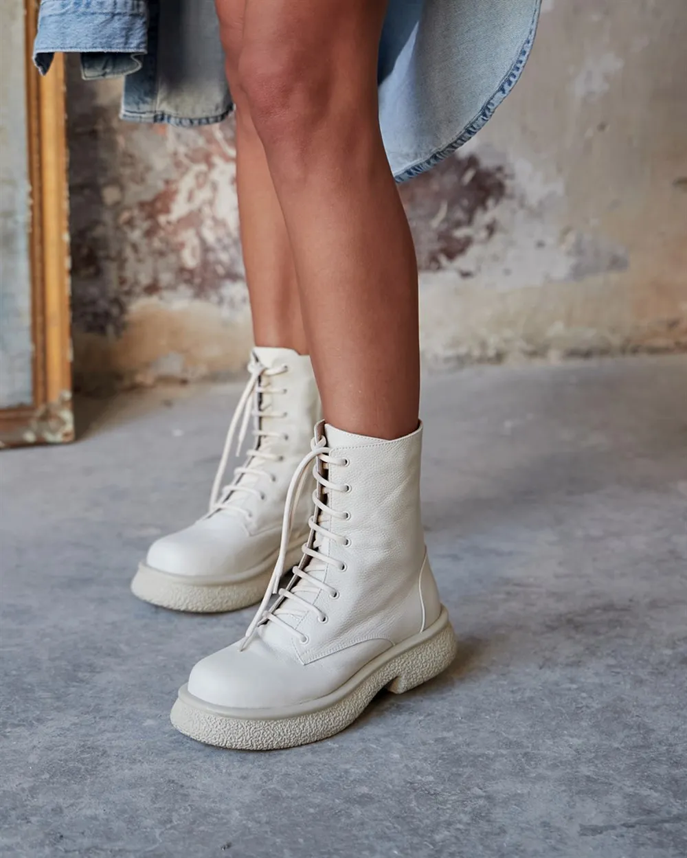 

Женские ботинки из натуральной кожи Visico, Черные ботильоны в британском стиле, с круглым носком, на платформе, для зимы, 2023 ботинки женские бо...