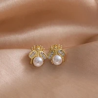 simple and luxurious pearl womans earrings fashion design sense bee insect earrings korean women jewelry