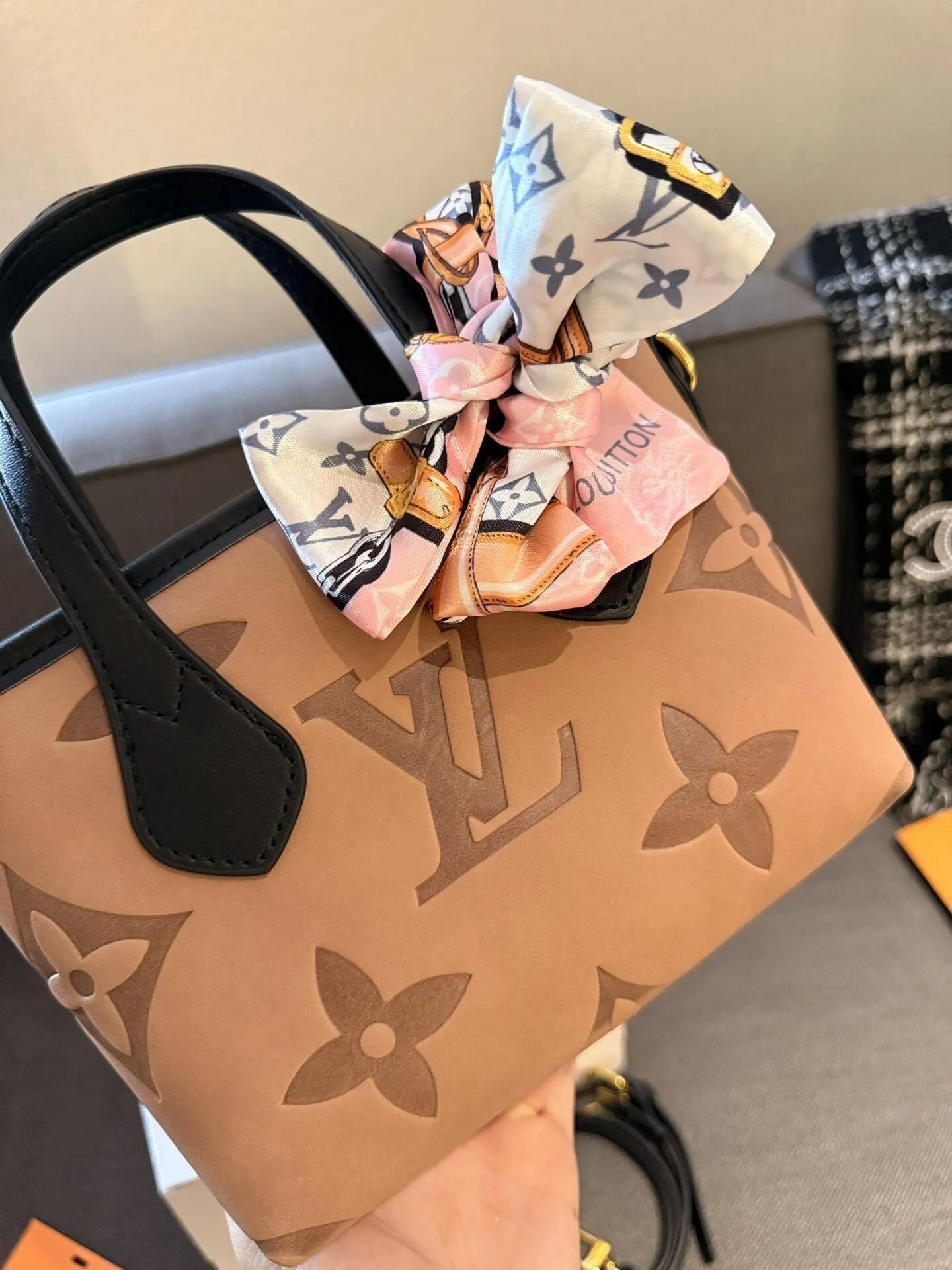 точная копия 1:1 Louis Vuitton Подавление Корзины Из Цветной Капусты Среднего Возраста
