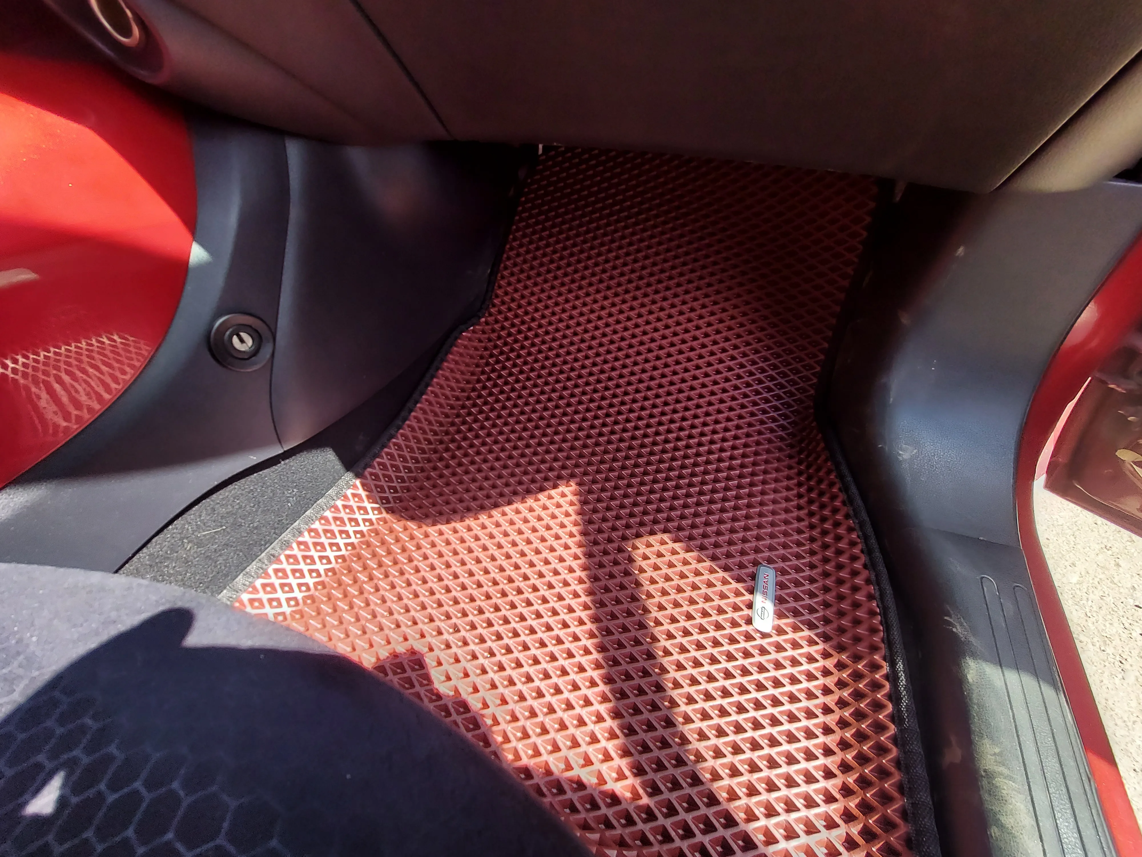 Коврики Eva c бортами на Nissan Juke автомобильные коврики Эва 3D комплект в салон (2