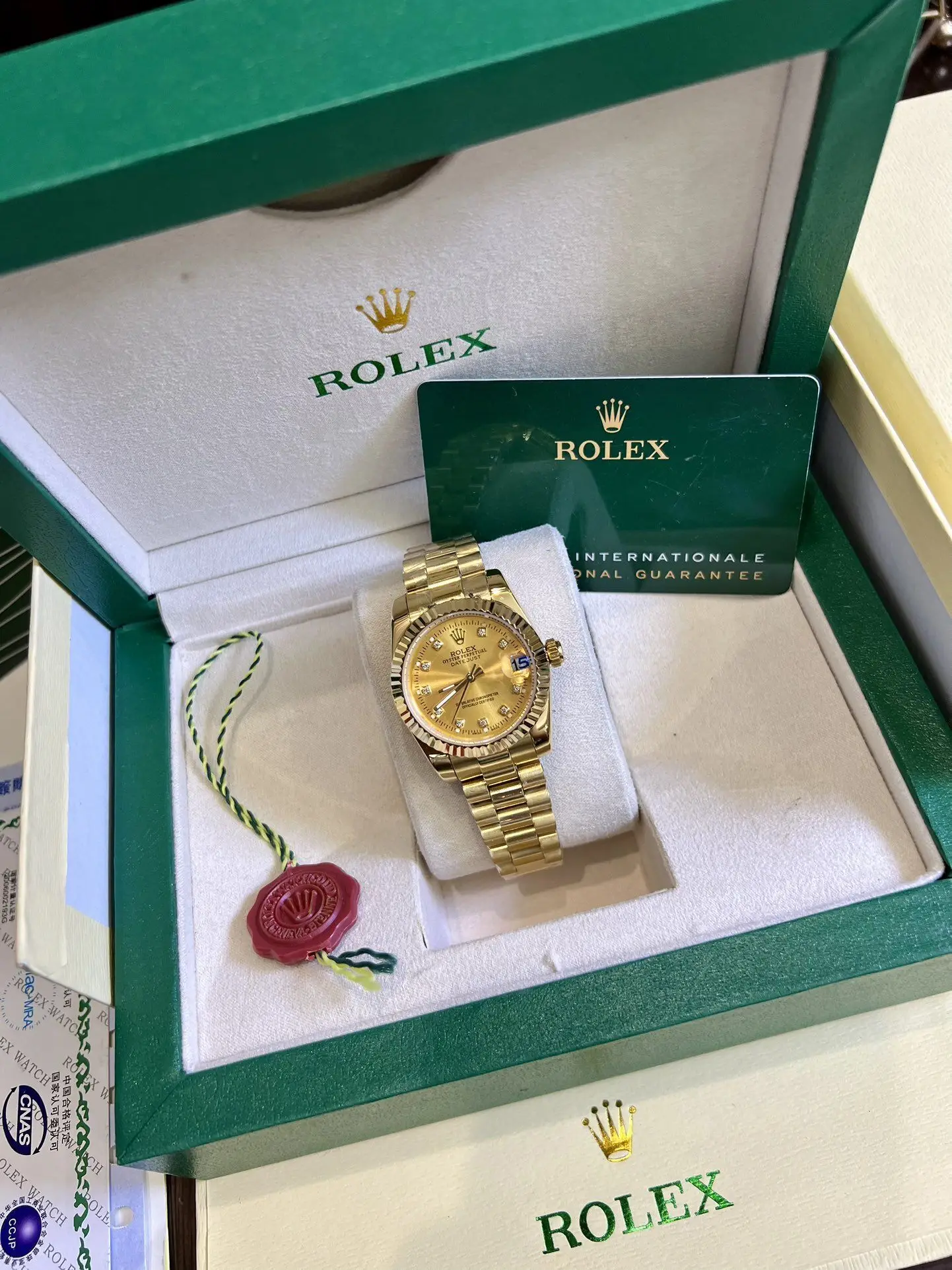 Мужские кварцевые часы |