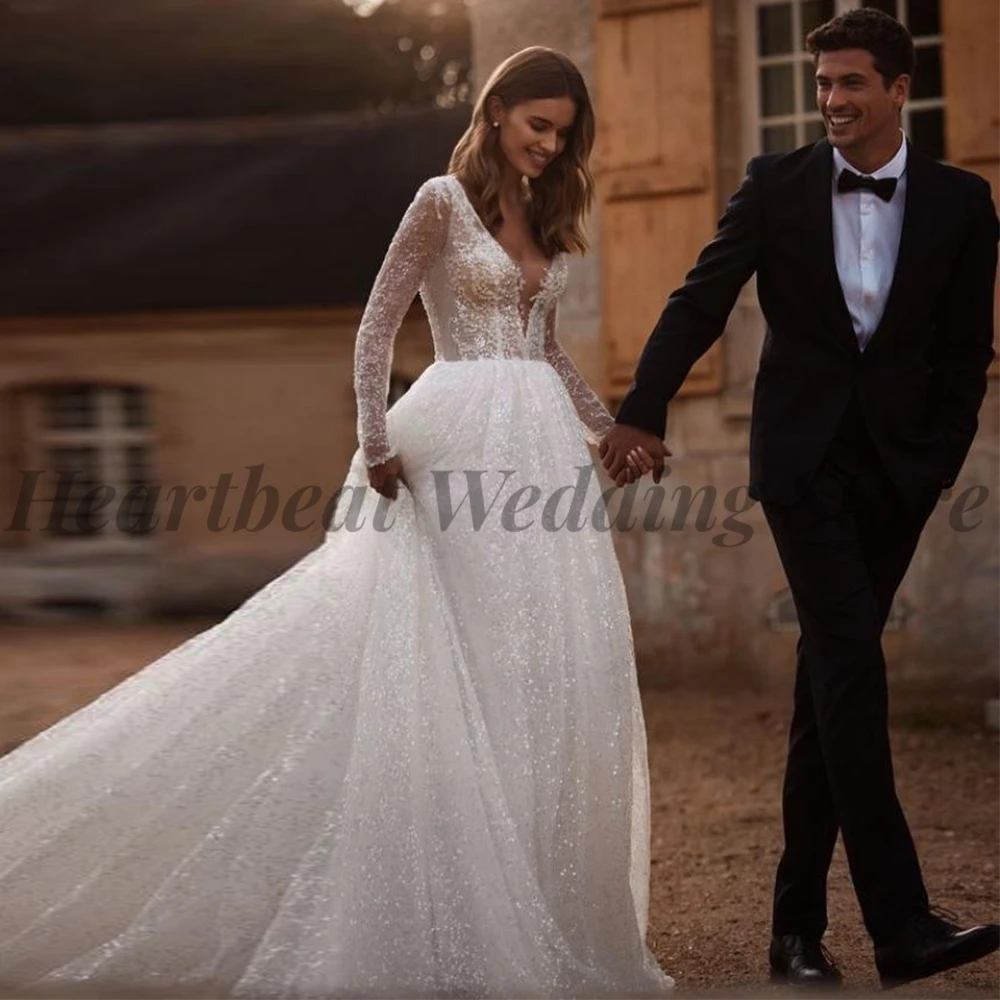 

Romantic A-Line Wedding Dress 2023 for Brides with Applique Sequins Beads V-Neck Backless Long Sleeve Court Train Robe De Mariee
