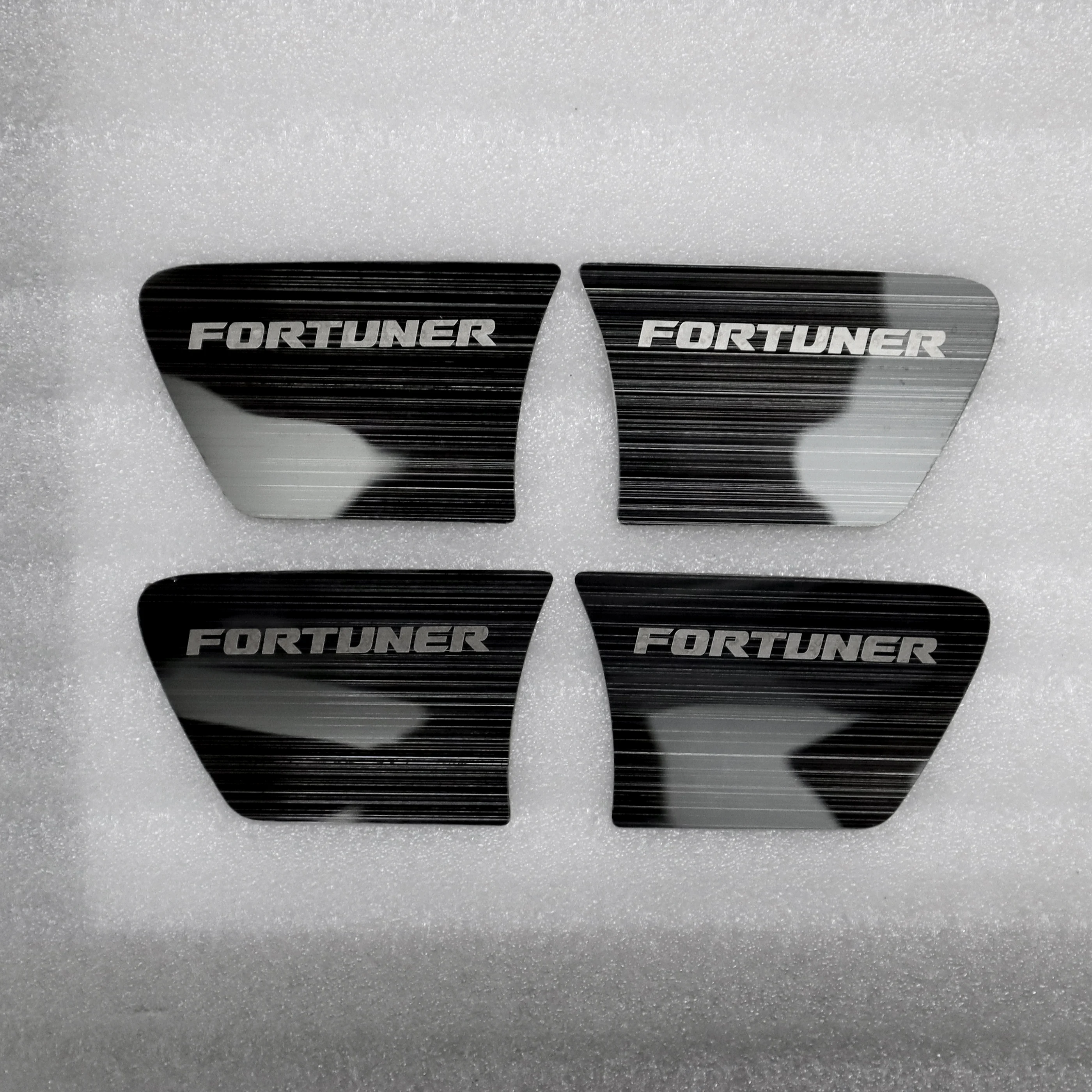 

АКСЕССУАРЫ ДЛЯ TOYOTA FORTUNER 2016-2024 ВНУТРЕННЯЯ КРЫШКА ДВЕРНОЙ РУЧКИ ВНУТРЕННИЕ НАКЛЕЙКИ