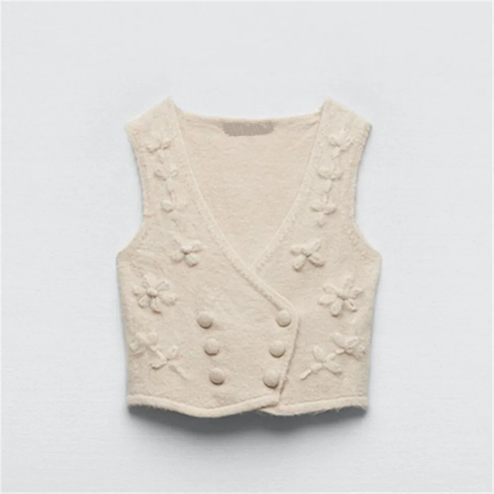 

PB&ZA autumn and winter new women's retro versatile V-neck sleeveless double-breasted embroidered knitted vest 3859/147