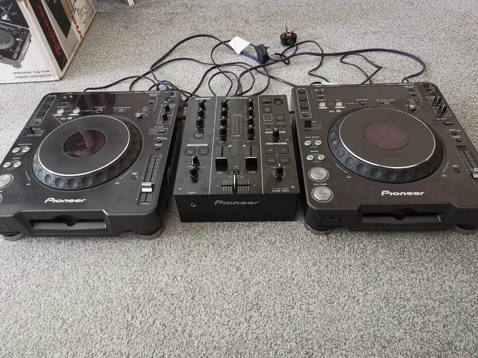 

HOT SALES 2xPioneer DJ CDJ-3000 Players (Pair) + DJM-900 Nexus MK2 Mixer
