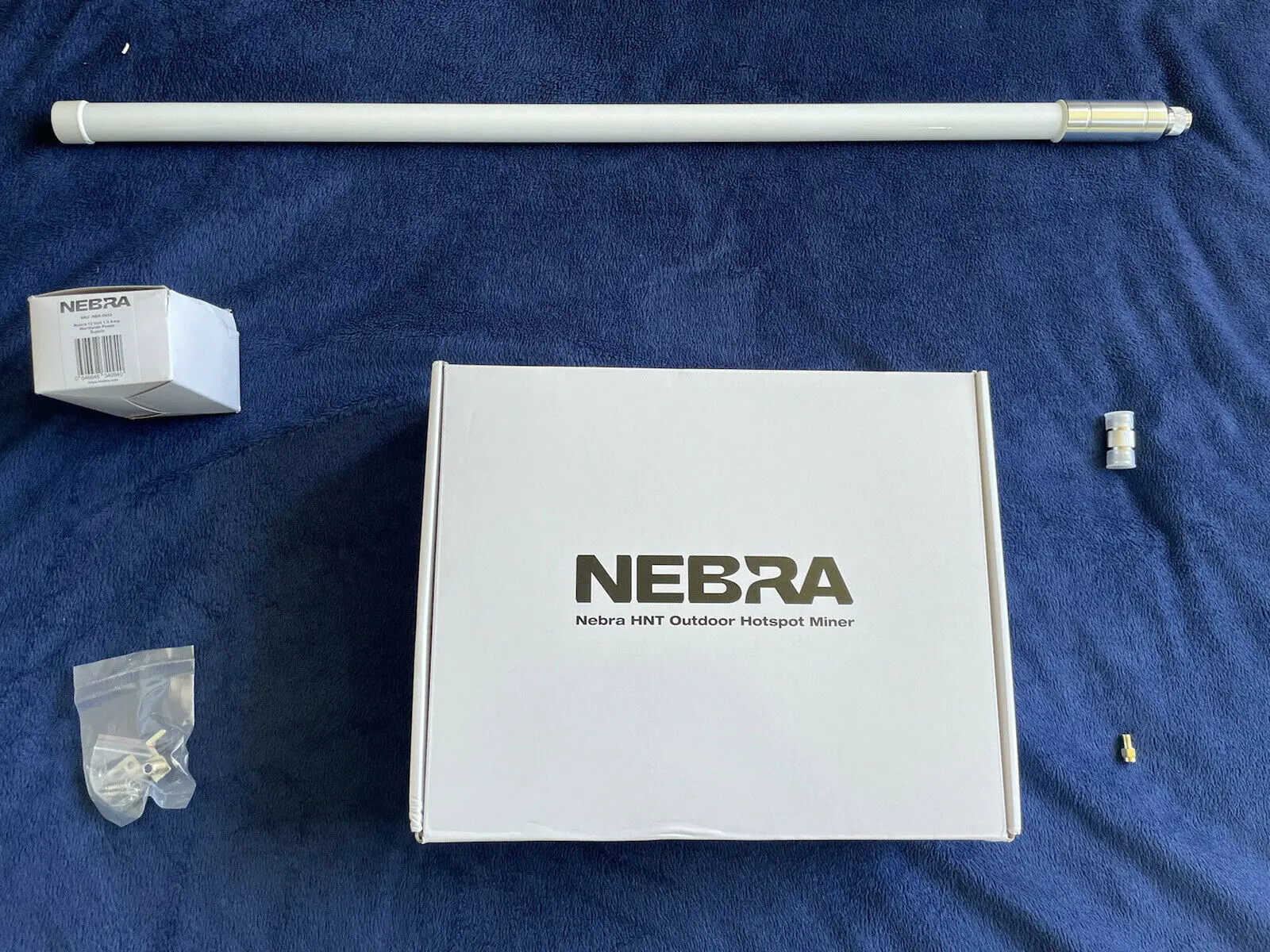 

New Helium Nebra Outdoor Hotspot Miner (US915/UK,EU868 ) W 5.8dBi Antenna & Power Supply