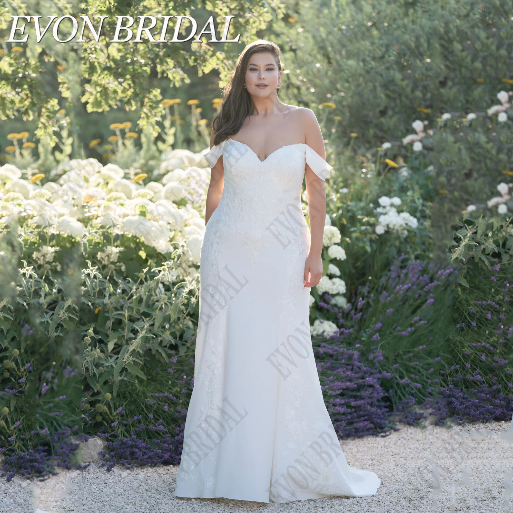 Женское атласное платье EVON роскошное свадебное с юбкой-годе открытыми плечами