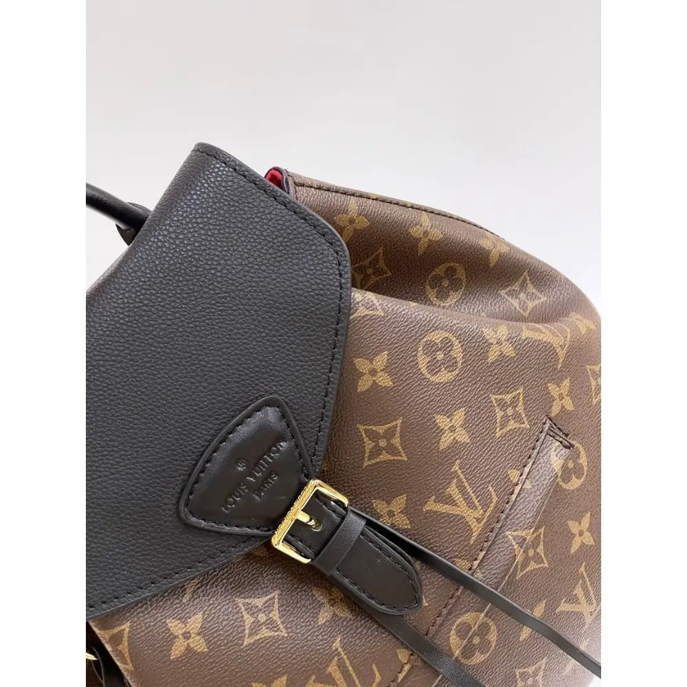 Кожаный рюкзак качества тренд 2022 для женщин женская сумка трендовая Тактический