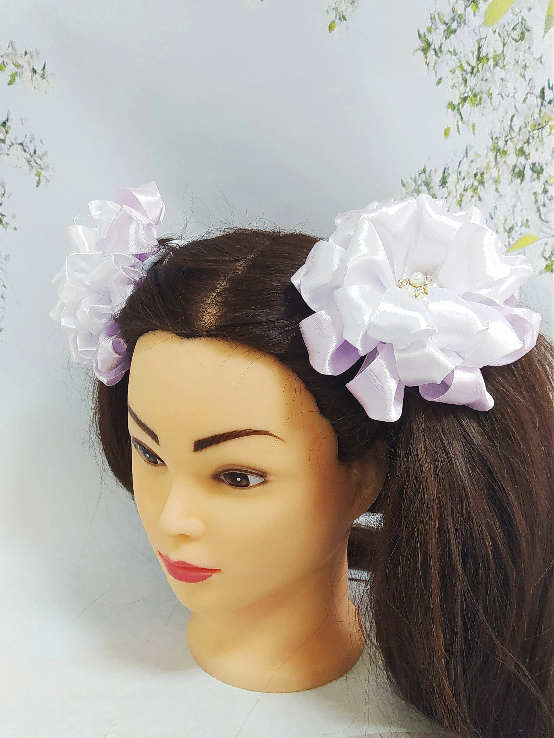 набор 2 шт р -р 11 см.Пышные цветные и белые бантики на эластичной резинке выпускной