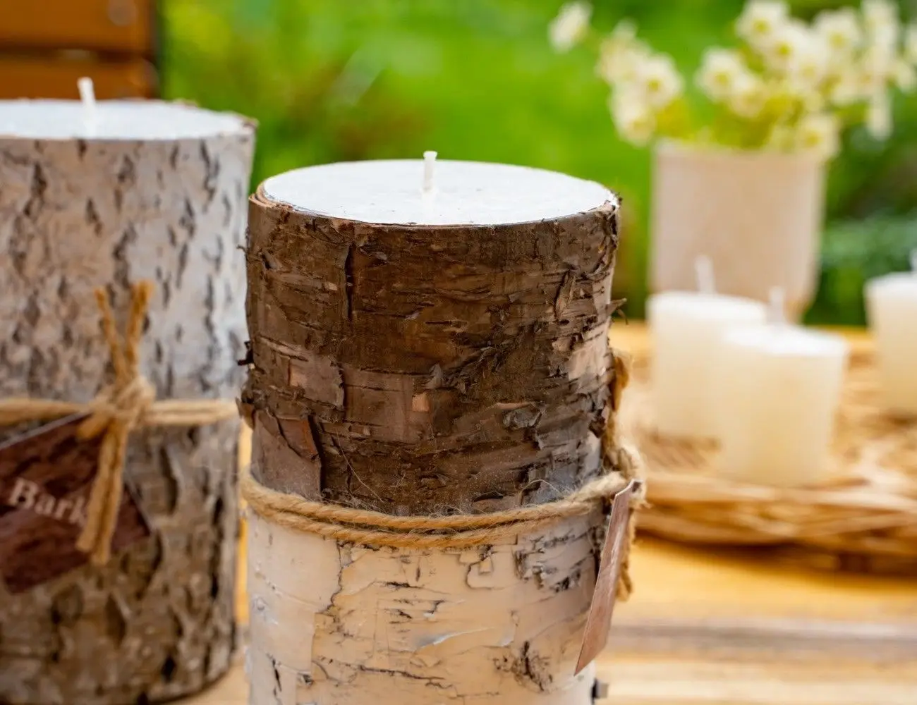 Короб для муки из бересты. Кружка в бересте. Прорезная береста великий устюг. Туесок из бересты. Береста туесок.