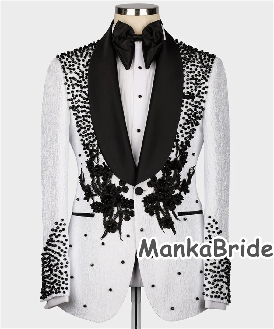 Рисунок 2 - Свадебный смокинг с цветочной вышивкой