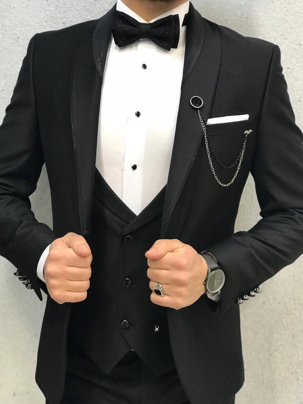 

Formal Business Men Suits For Wedding Bridegroom Black Three Pieces Fashion Coat Pants Vest Design Custom Made Costume Homme