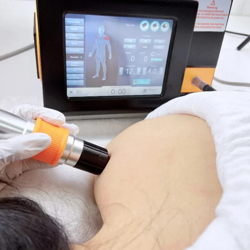 Устройство для моделирования тела с ударной волной физических и