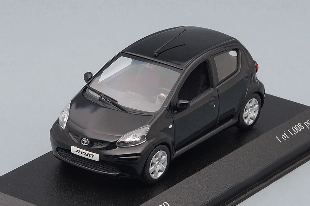 Minimerc Toyota Aygo Diecast Model TOYOTA AYGO MINICHAMPS（トヨタ