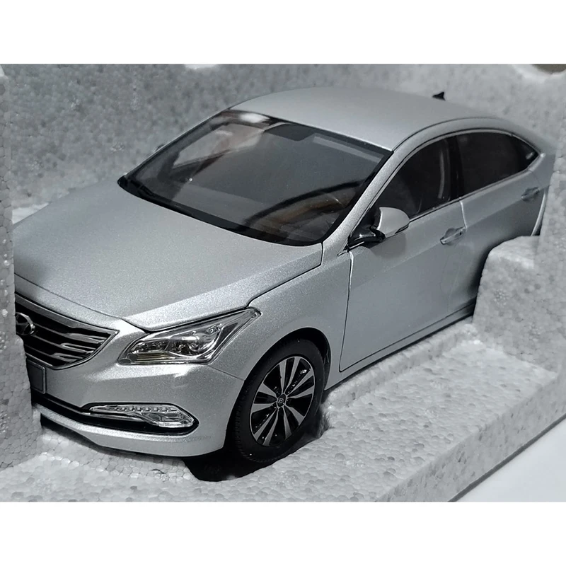 Hyundai Mistra: описание модели, особенности и характеристики автомобиля